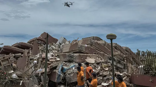 Casi 2 mil fallecidos tras el terremoto en Venezuela