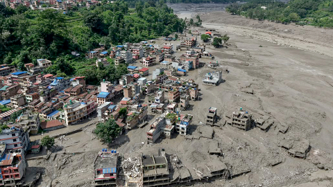 Tragedia en Nepal: inundaciones causan al menos 160 muertos y numerosos desaparecidos