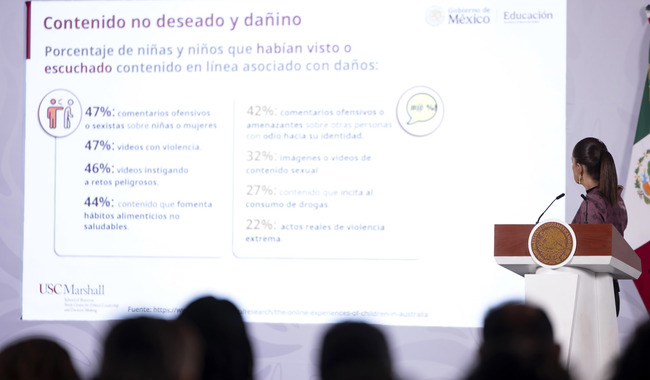 Sheinbaum consultará a educadores sobre la regulación del uso de teléfonos móviles en las escuelas