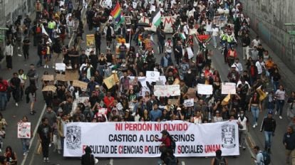 Marcha en CDMX conmemora 58 años de Tlatelolco y demanda justicia